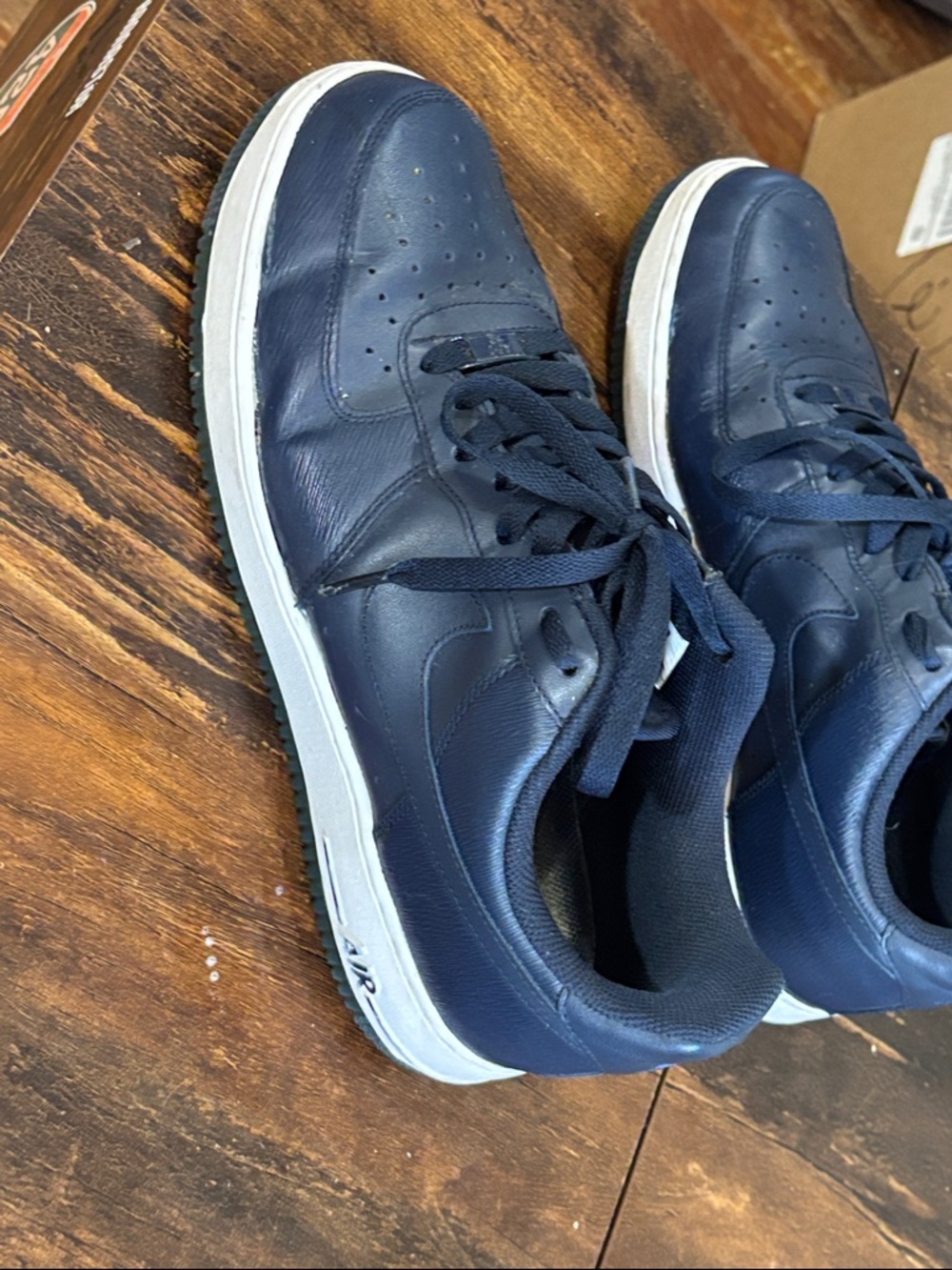 Nike Men's Navy and White Leather Sneakers